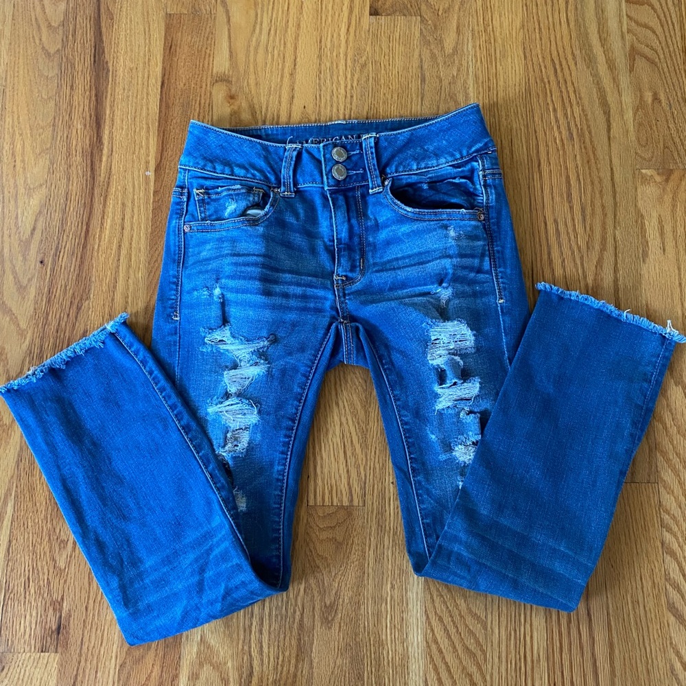 American eagle ripped high rise jeans